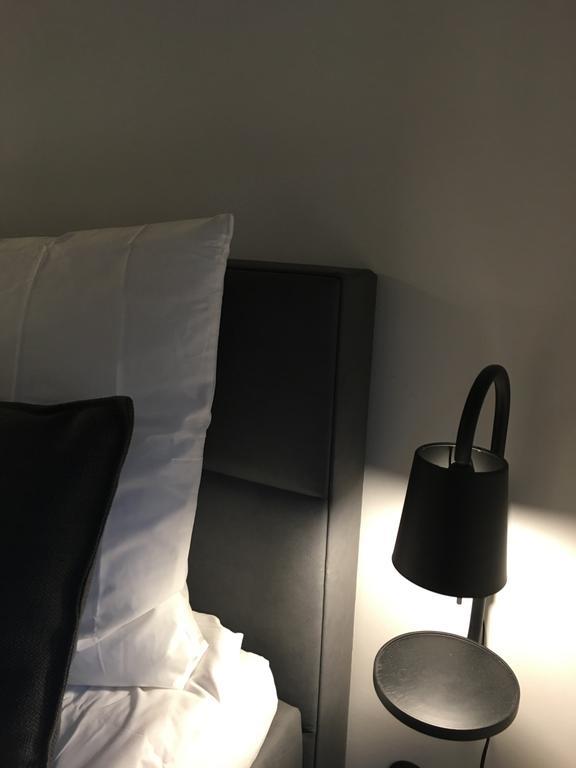 Square Rooms 8 Düsseldorf Exteriör bild