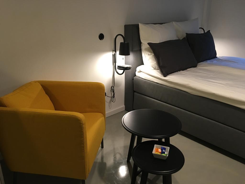 Square Rooms 8 Düsseldorf Exteriör bild